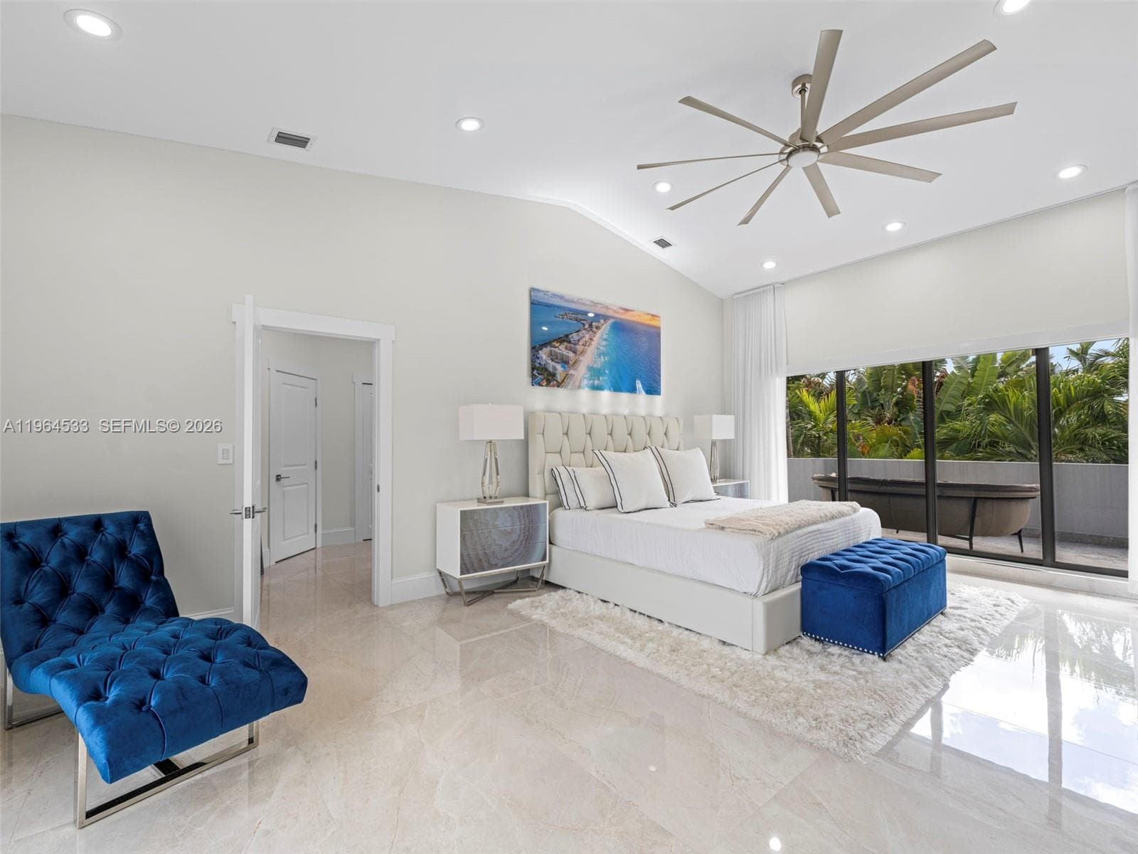 6180 Pine Tree Dr, Miami Beach FL 33140 — 38