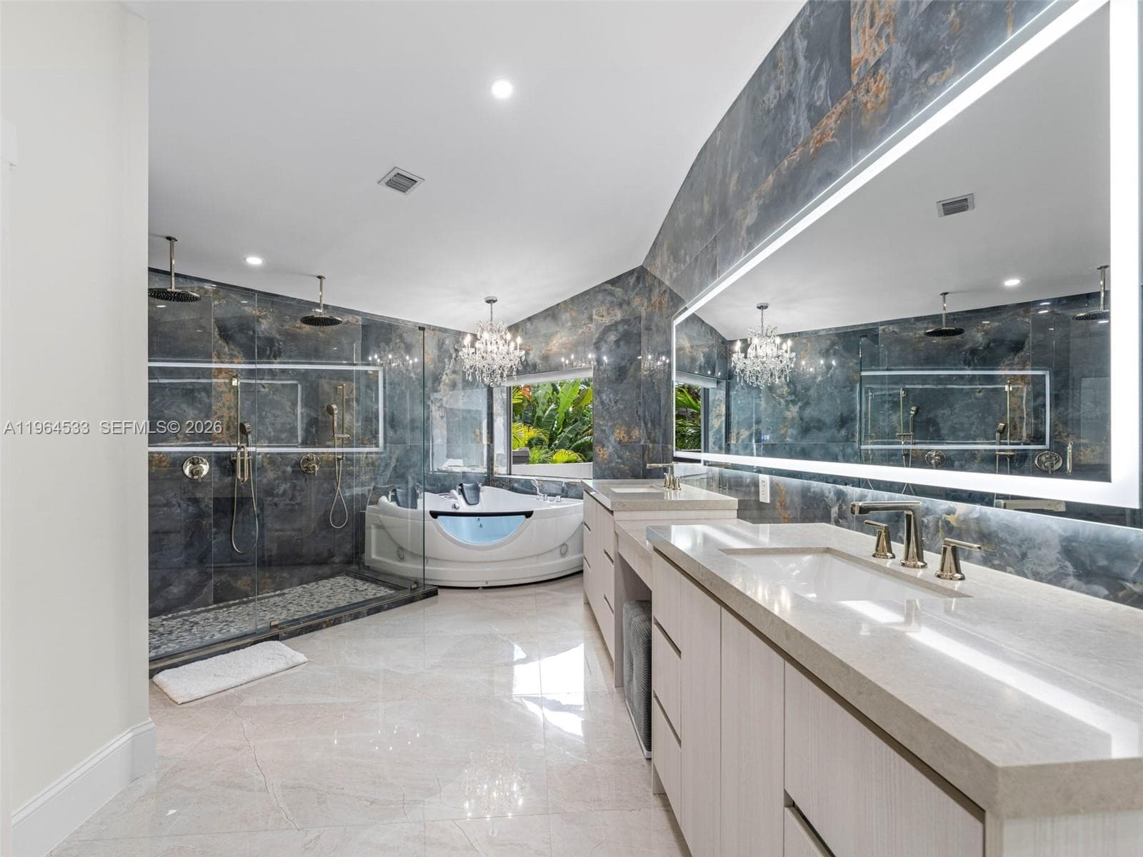 6180 Pine Tree Dr, Miami Beach FL 33140 — 45