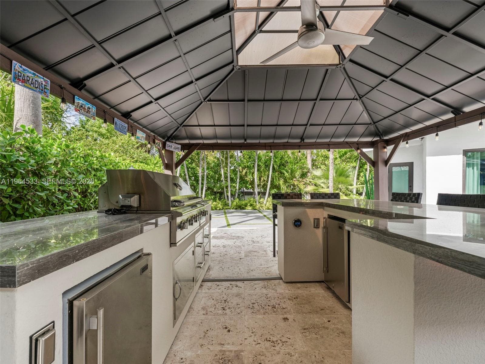 6180 Pine Tree Dr, Miami Beach FL 33140 — 55