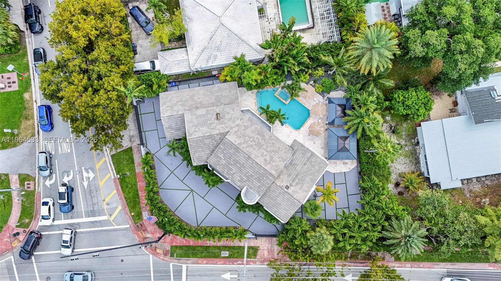 6180 Pine Tree Dr, Miami Beach FL 33140 — 59