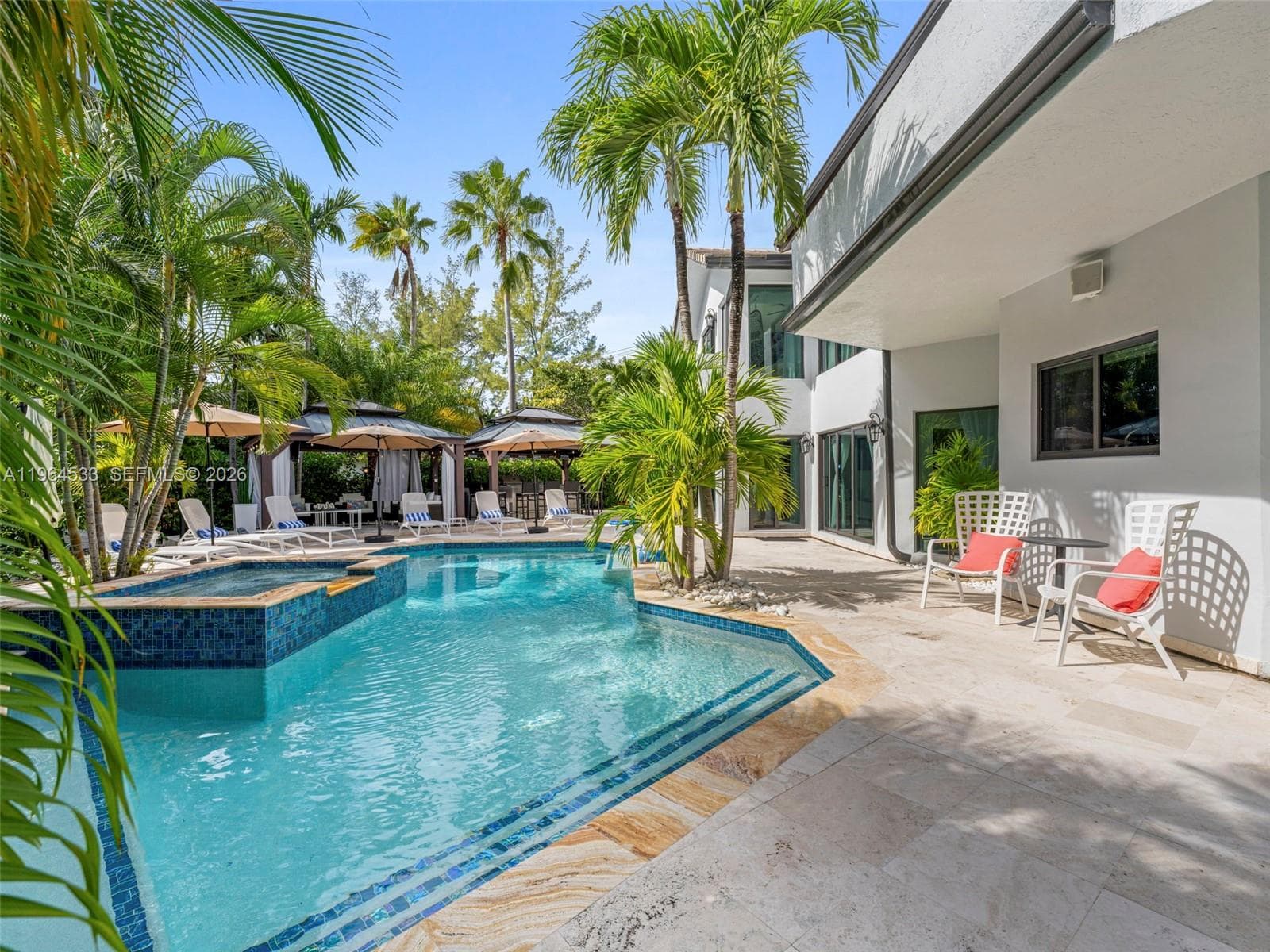 6180 Pine Tree Dr, Miami Beach FL 33140 — 48