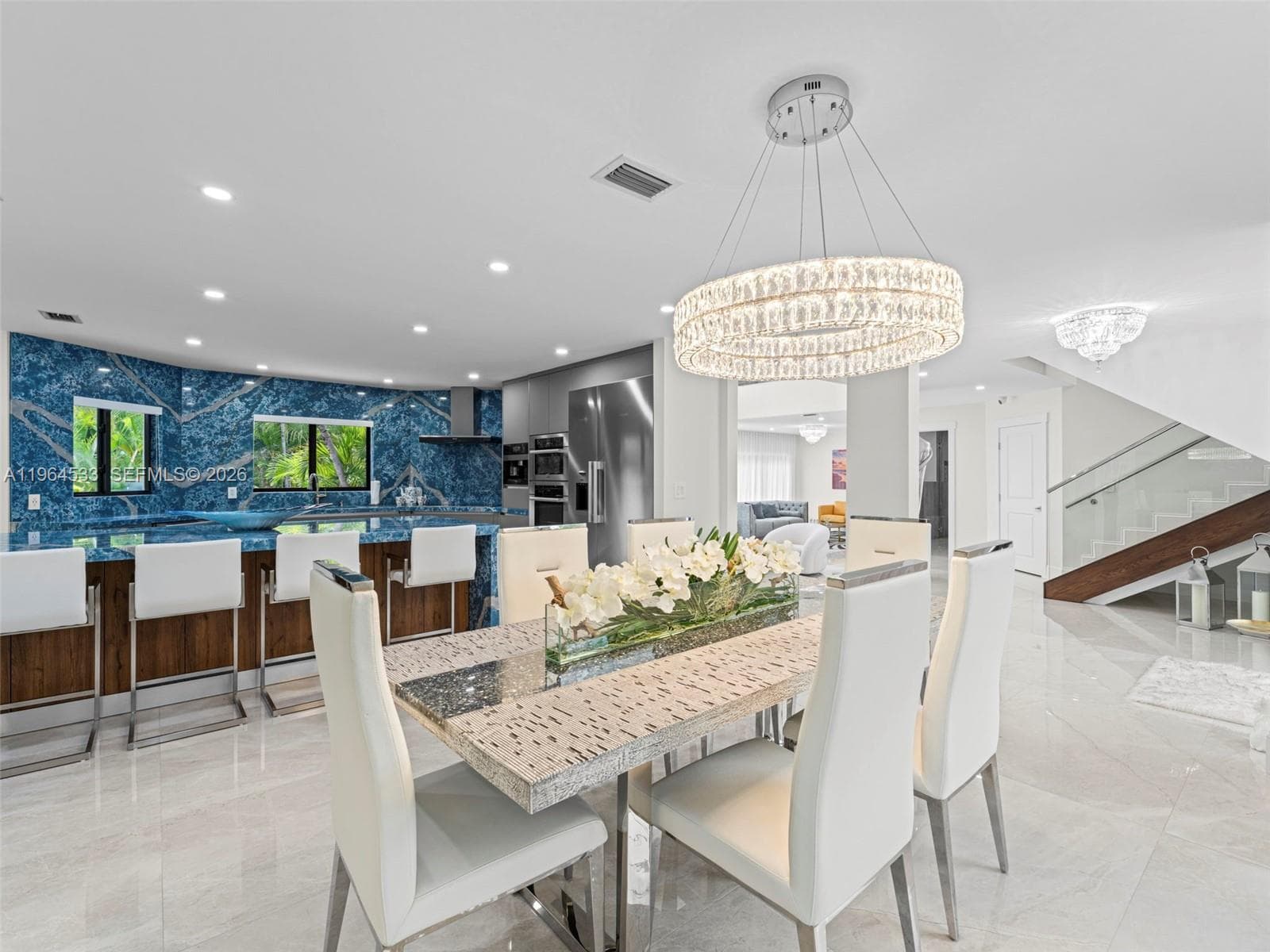 6180 Pine Tree Dr, Miami Beach FL 33140 — 19