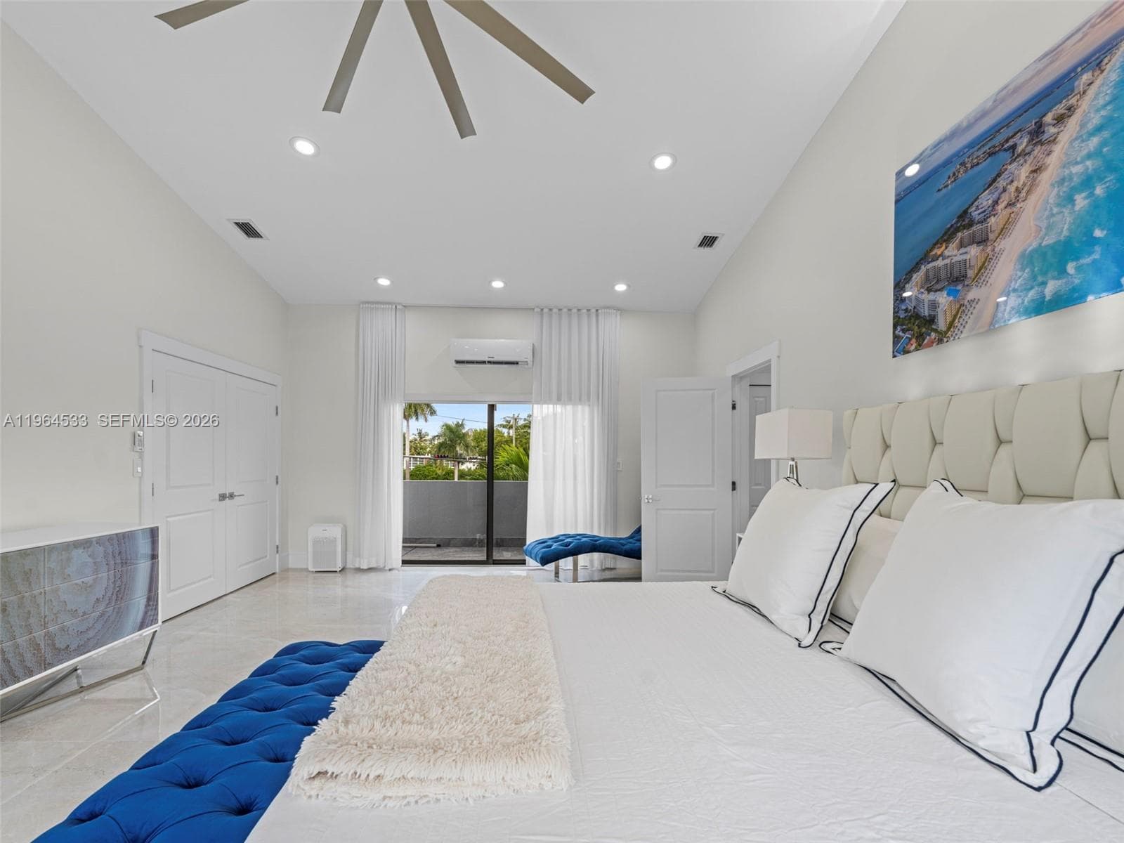 6180 Pine Tree Dr, Miami Beach FL 33140 — 40