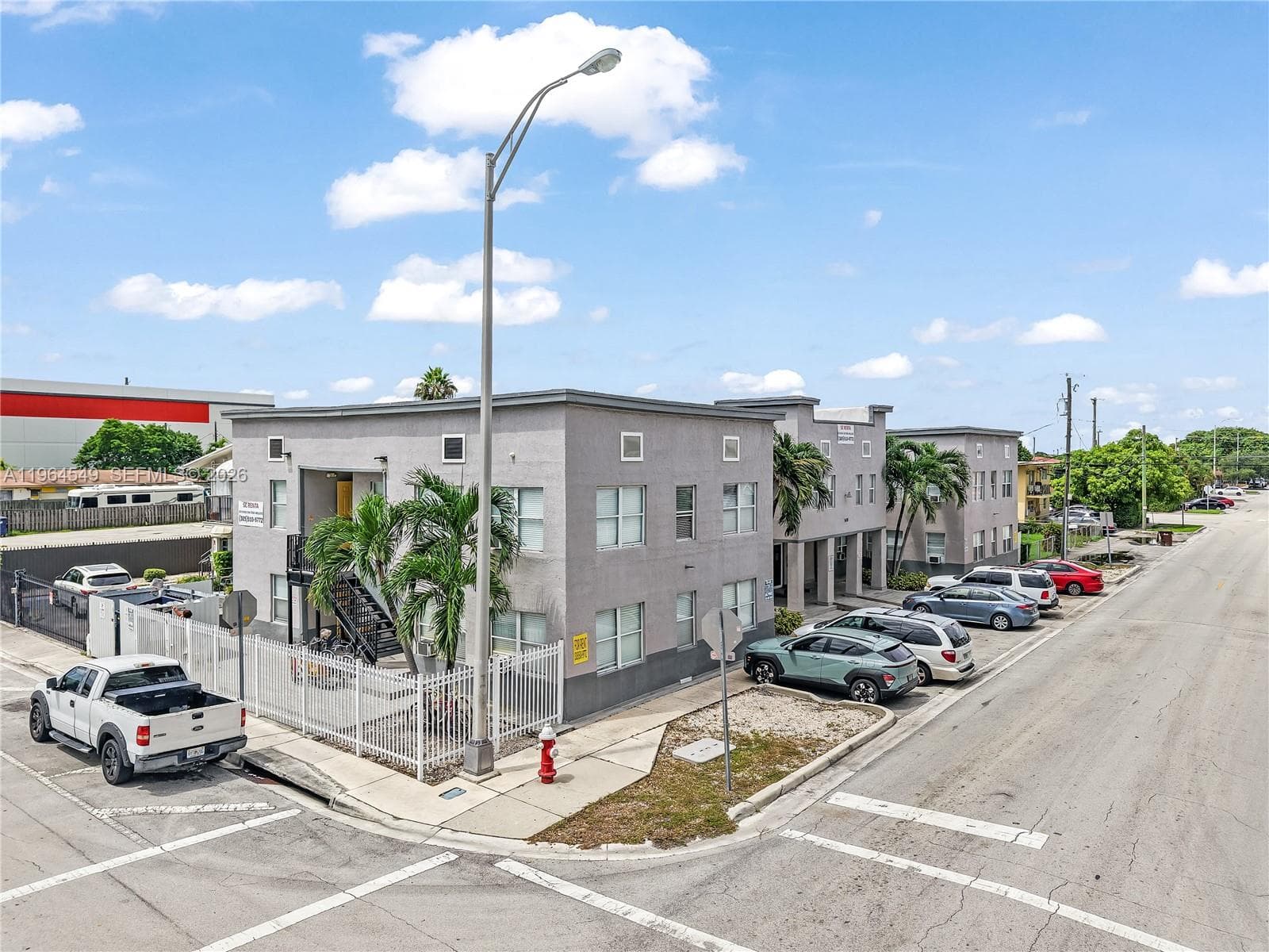 508 W 1st Ave, Hialeah FL 33010 — 3