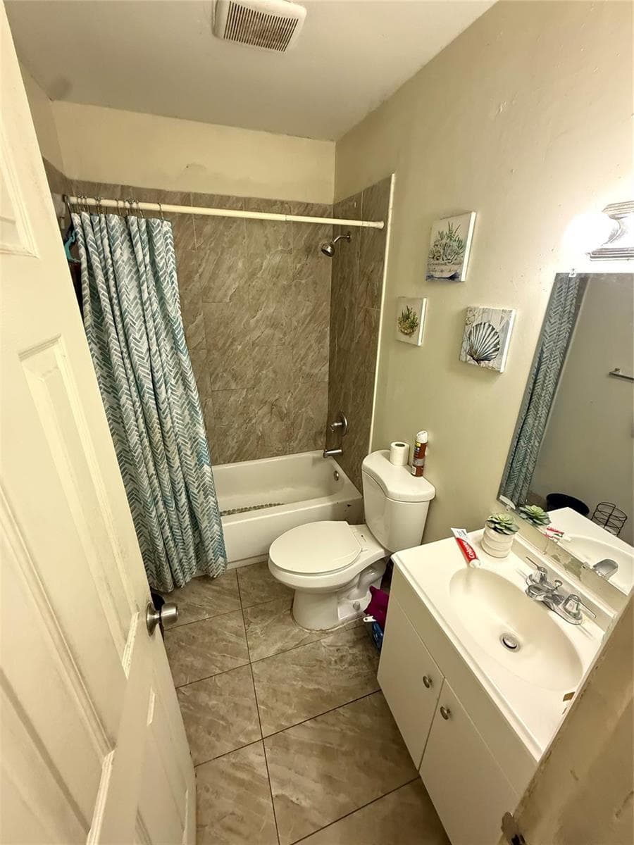 1028 NW 24th Street, Miami FL 33127 — 16