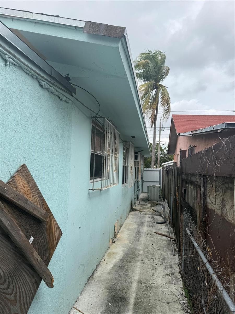 1028 NW 24th Street, Miami FL 33127 — 24