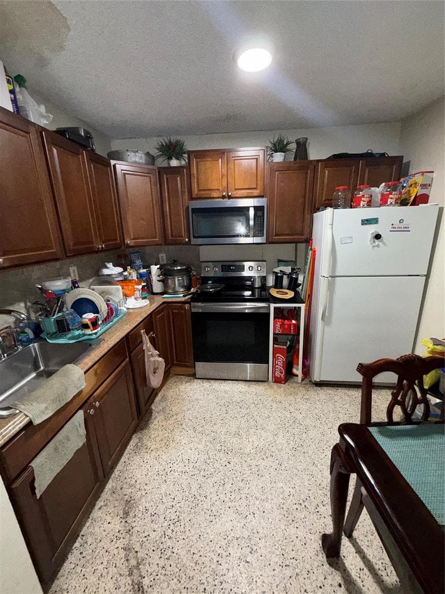 1028 NW 24th Street, Miami FL 33127 — 4