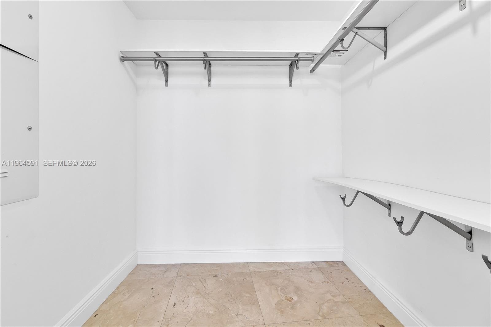 465 Brickell Ave # 917, Miami FL 33131 — 14