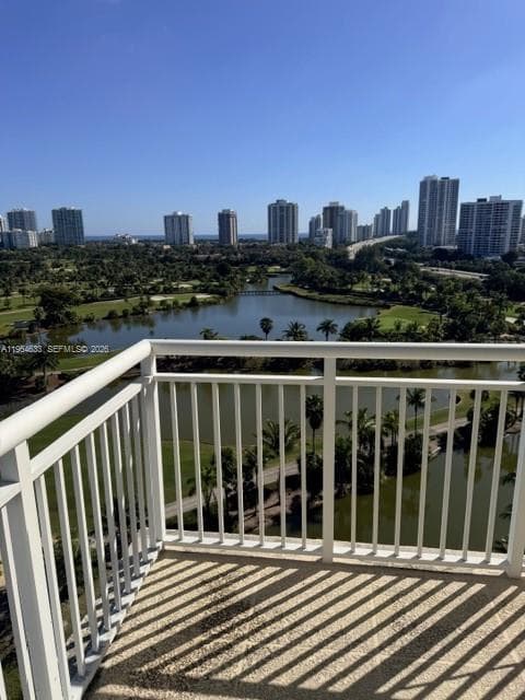 Turnberry On The Green Co, Aventura, FL — 21