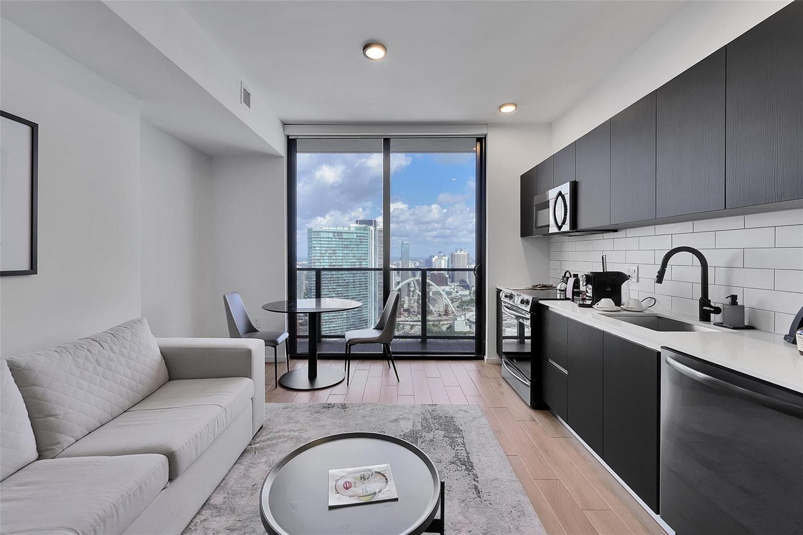 398 NE 5th Street # 4404, Miami FL 33132 — 5
