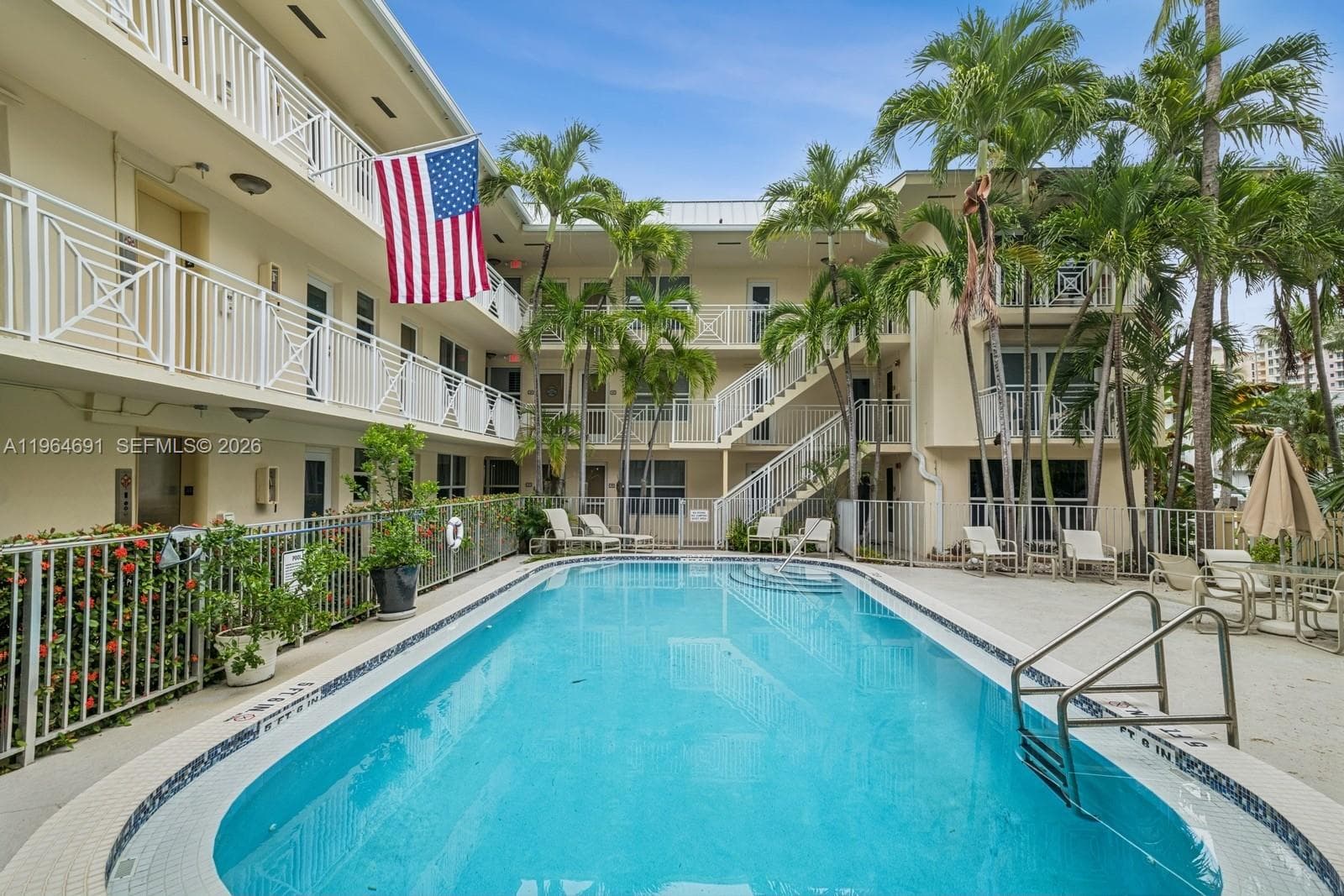 255 Sunrise Dr # 107, Key Biscayne FL 33149 — 1