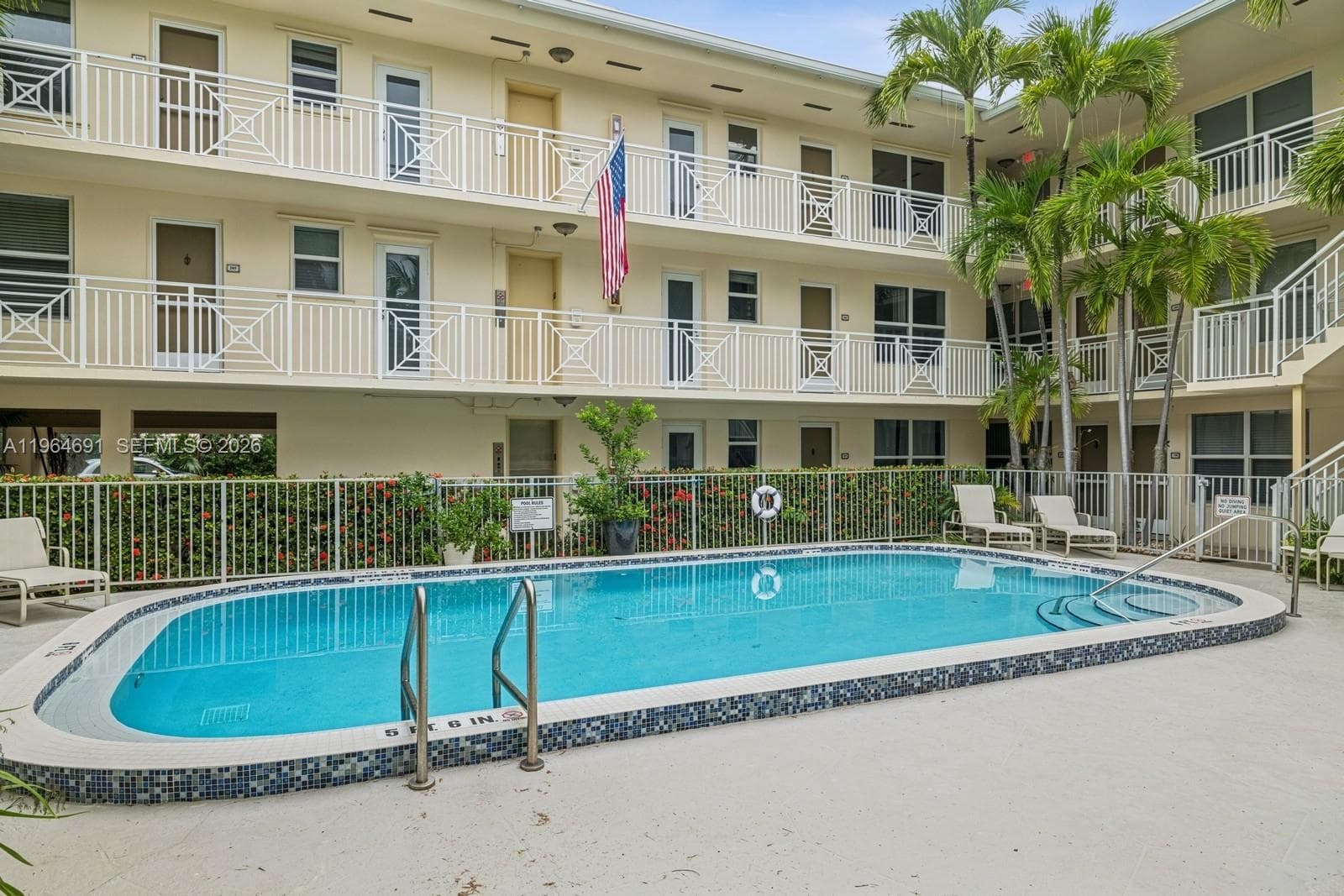255 Sunrise Dr # 107, Key Biscayne FL 33149 — 4