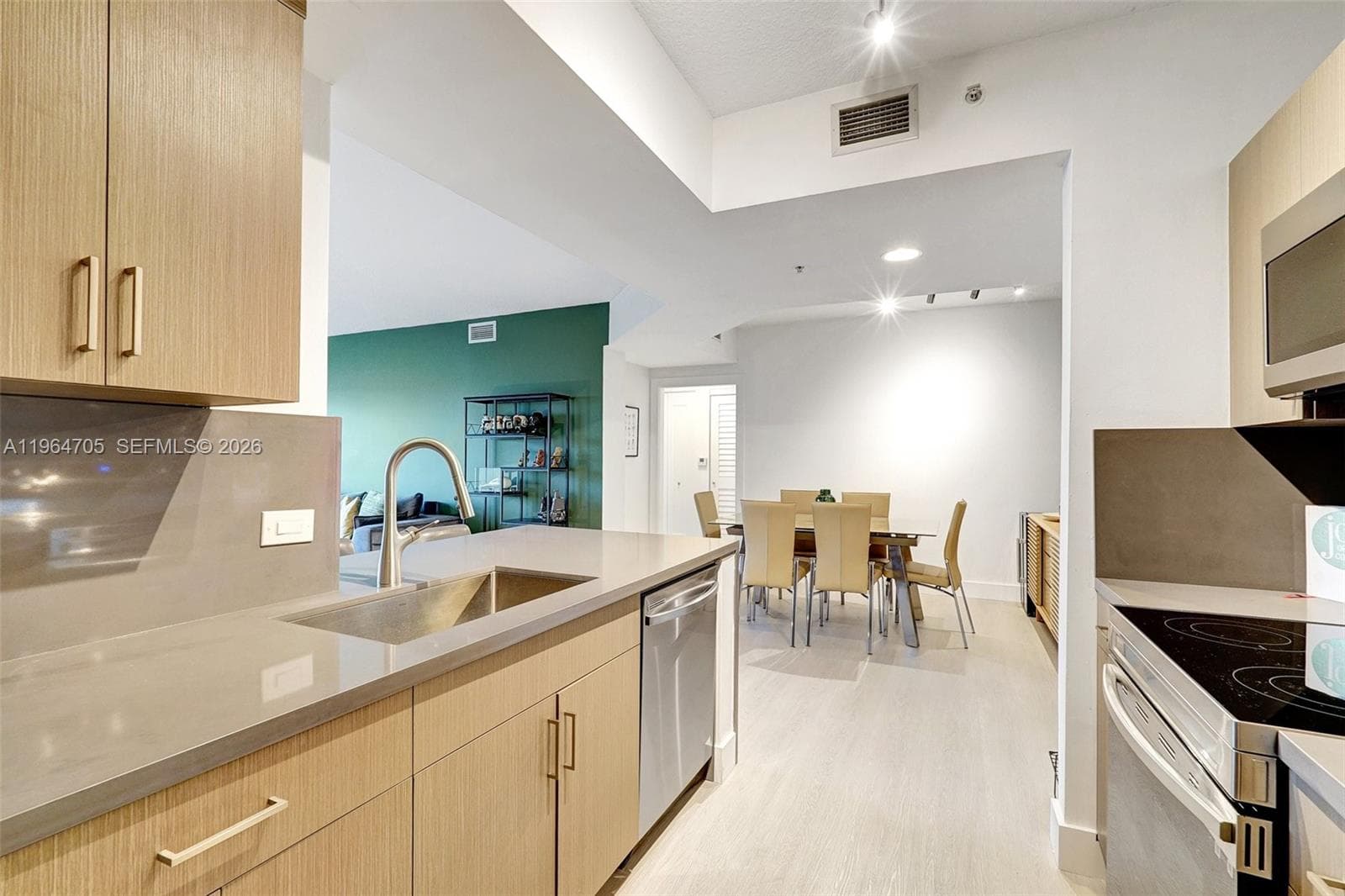 18800 NE 29th Ave # 517, Aventura FL 33180 — 12