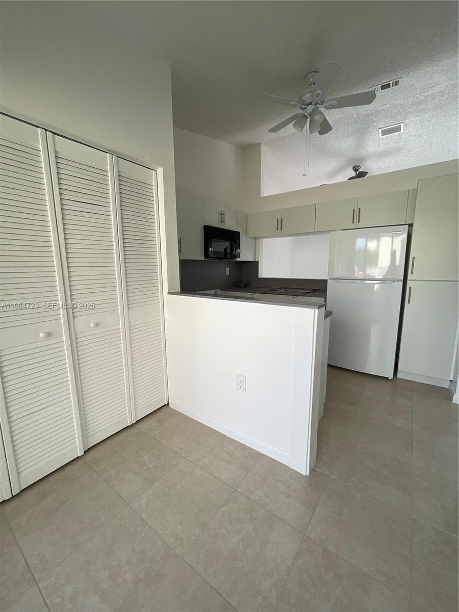1210 San Remo Cir, Homestead FL 33035 — 4