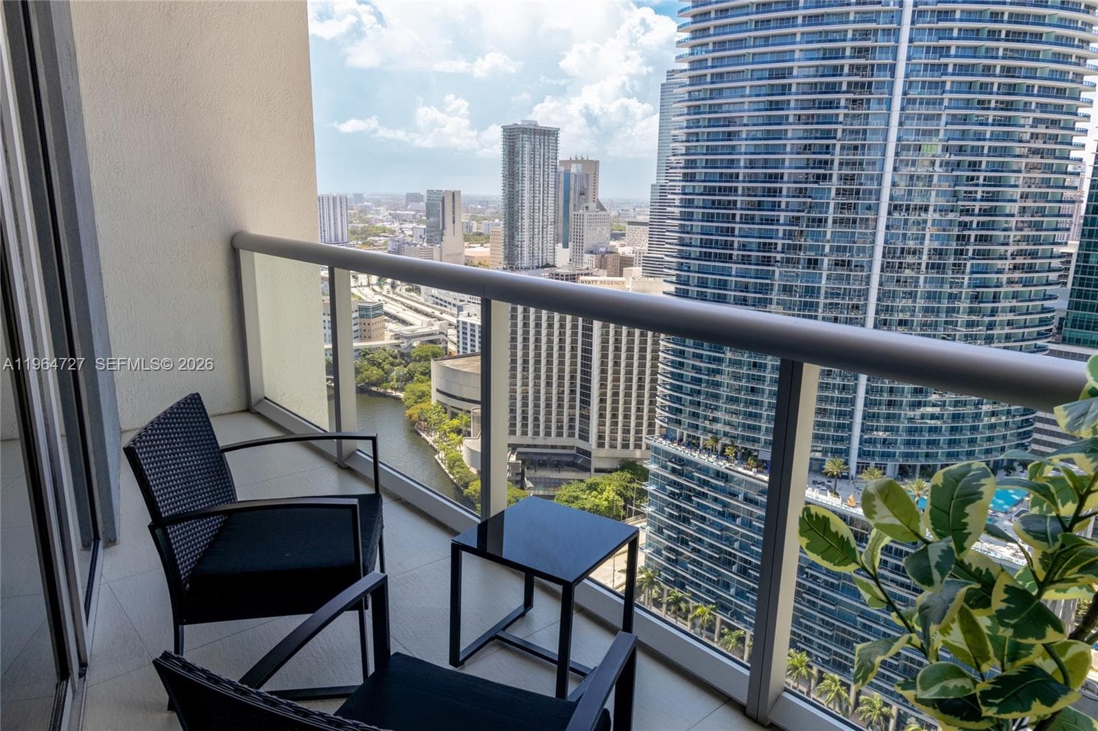 475 Brickell Ave # 3510, Miami FL 33131 — 10