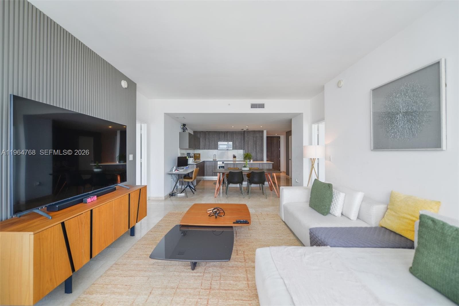 88 SW 7th St # 2204, Miami FL 33130 — 9
