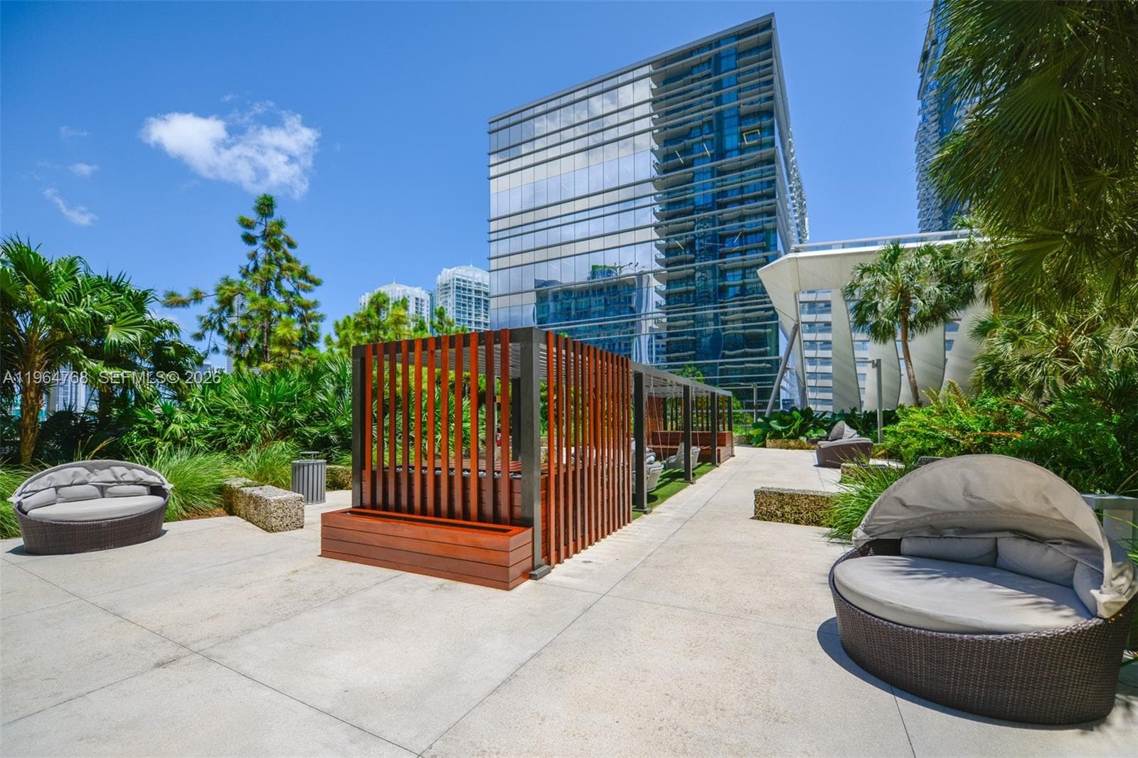 88 SW 7th St # 2204, Miami FL 33130 — 58