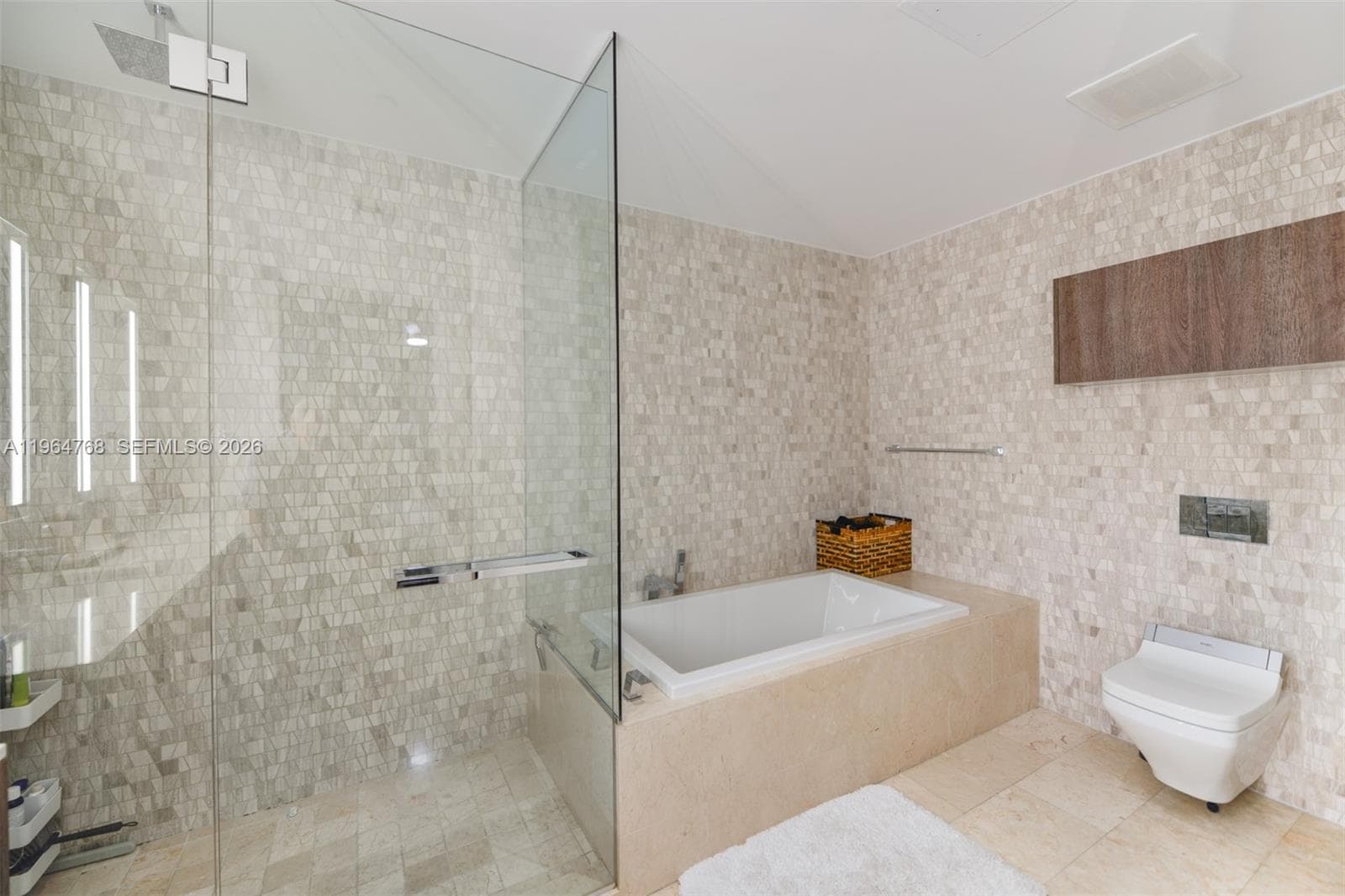 88 SW 7th St # 2204, Miami FL 33130 — 19