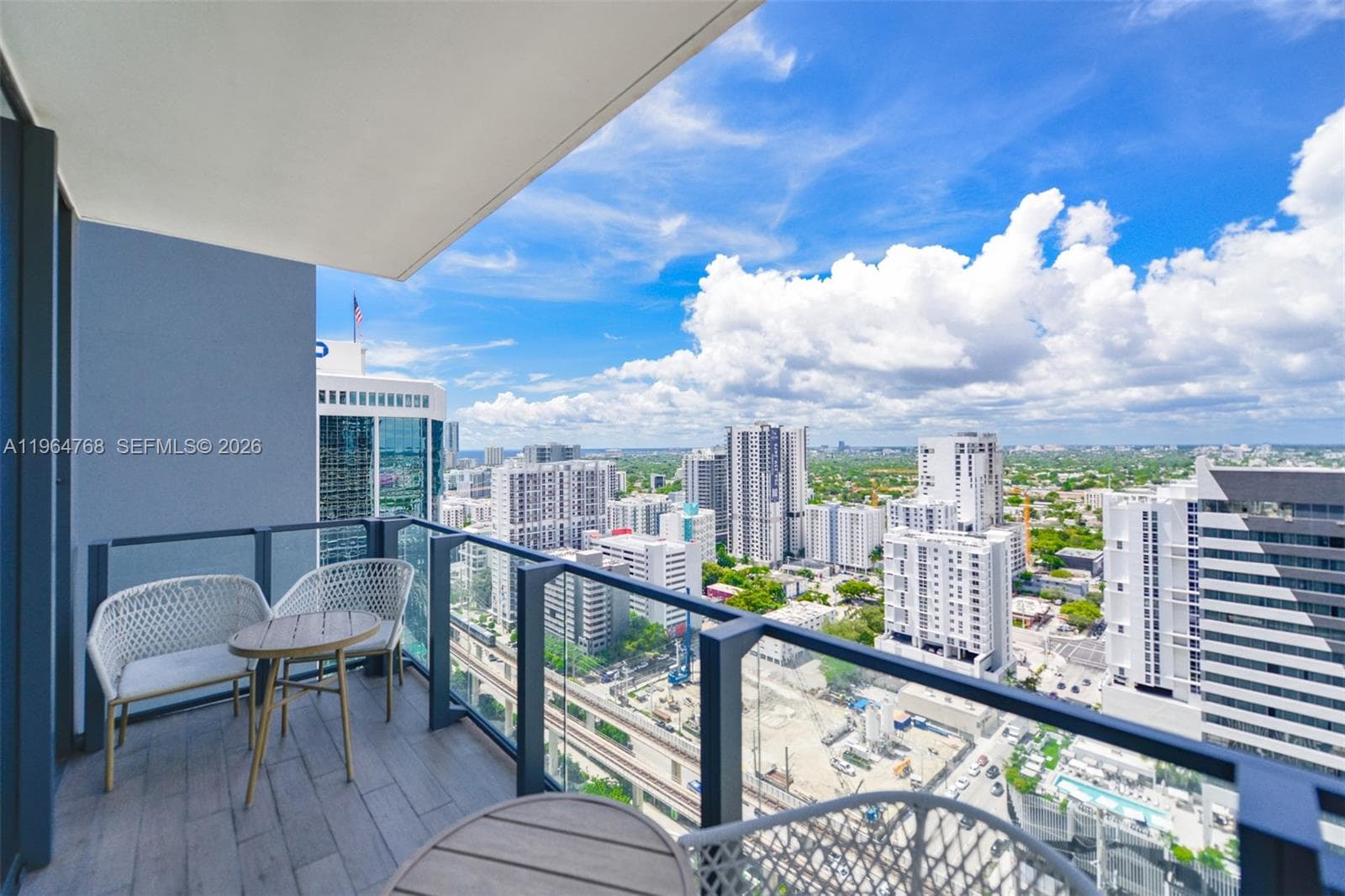 88 SW 7th St # 2204, Miami FL 33130 — 25