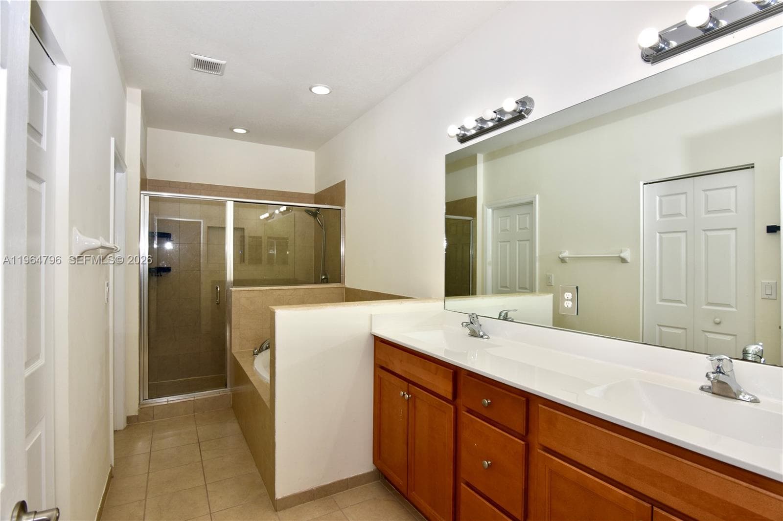 526 SE 35th Ave, Homestead FL 33033 — 51