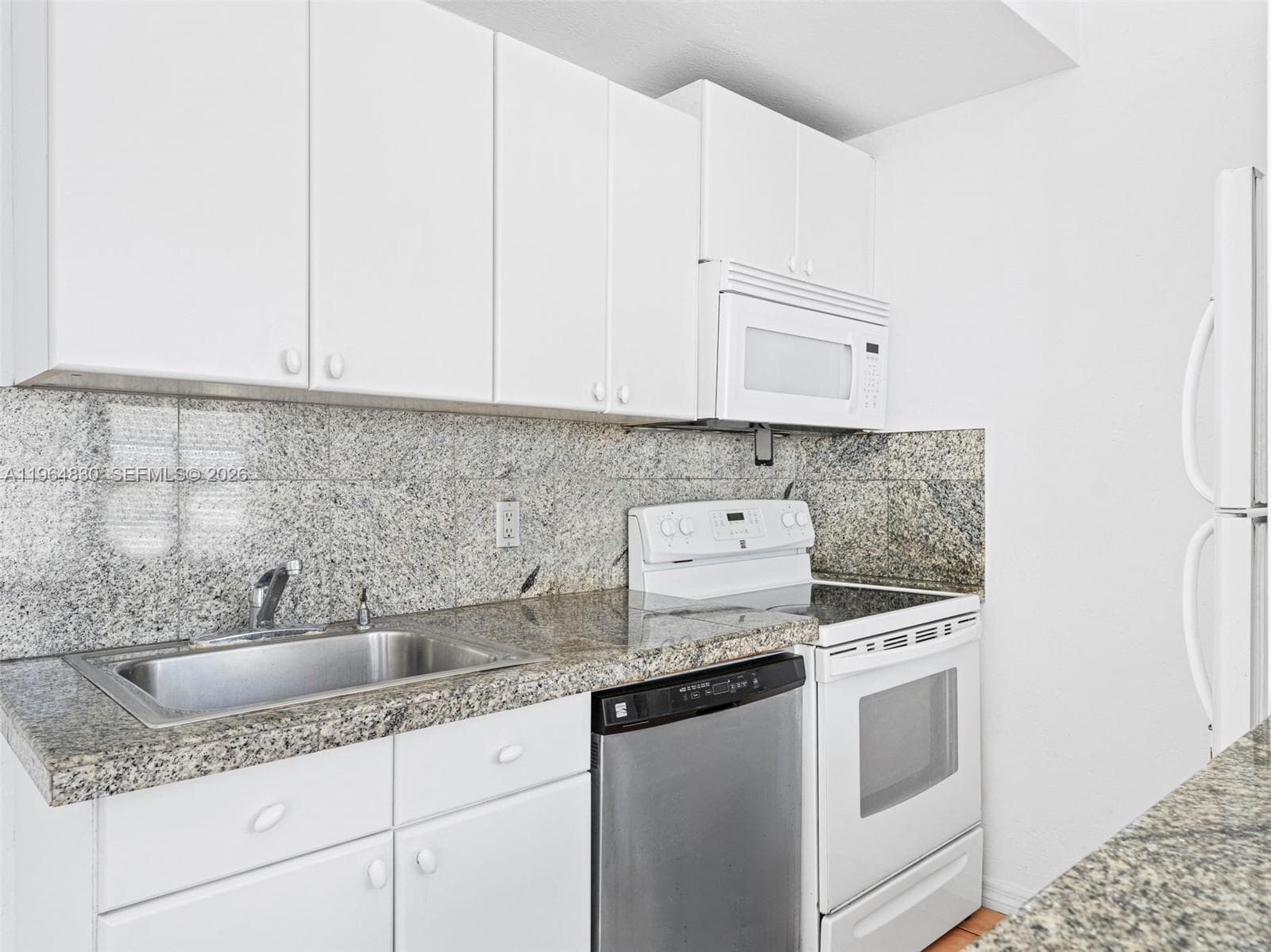 1027 Pennsylvania Ave # 206, Miami Beach FL 33139 — 7