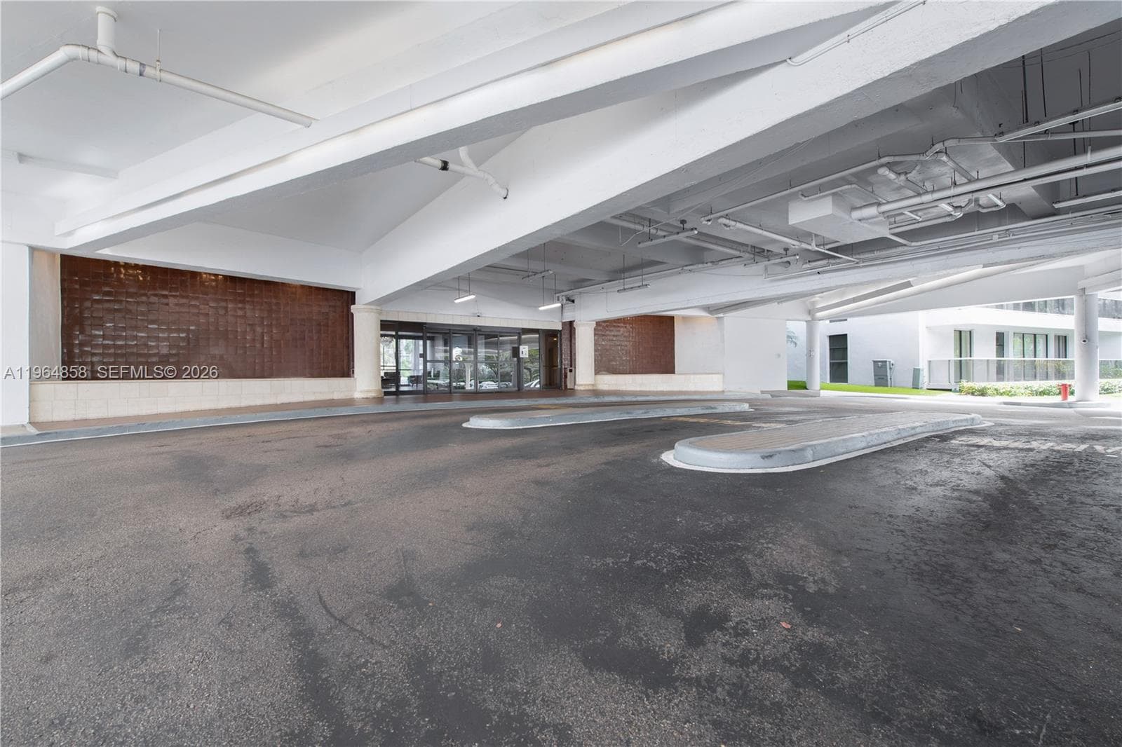 3731 N Country Club Dr # 229, Aventura FL 33180 — 29