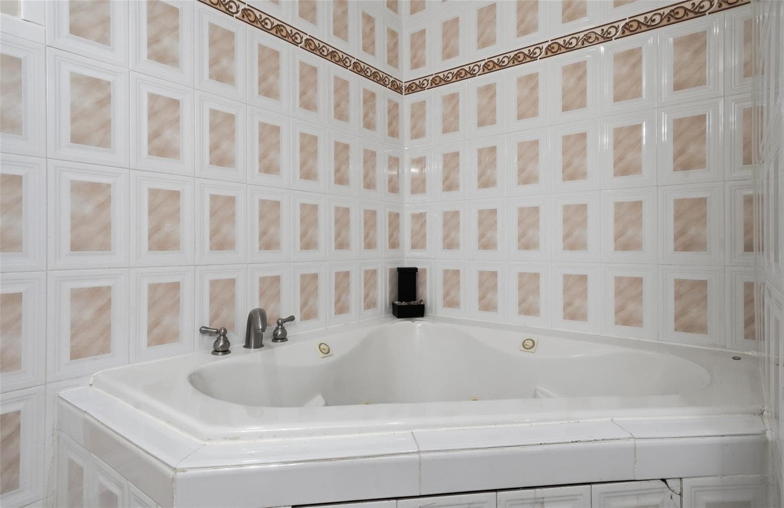 16921 SW 92nd Court, Palmetto Bay FL 33157 — 20