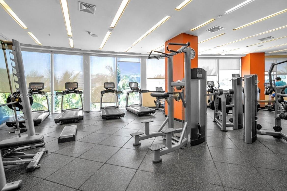 18001 Collins Ave # 917, Sunny Isles Beach FL 33160 — 23
