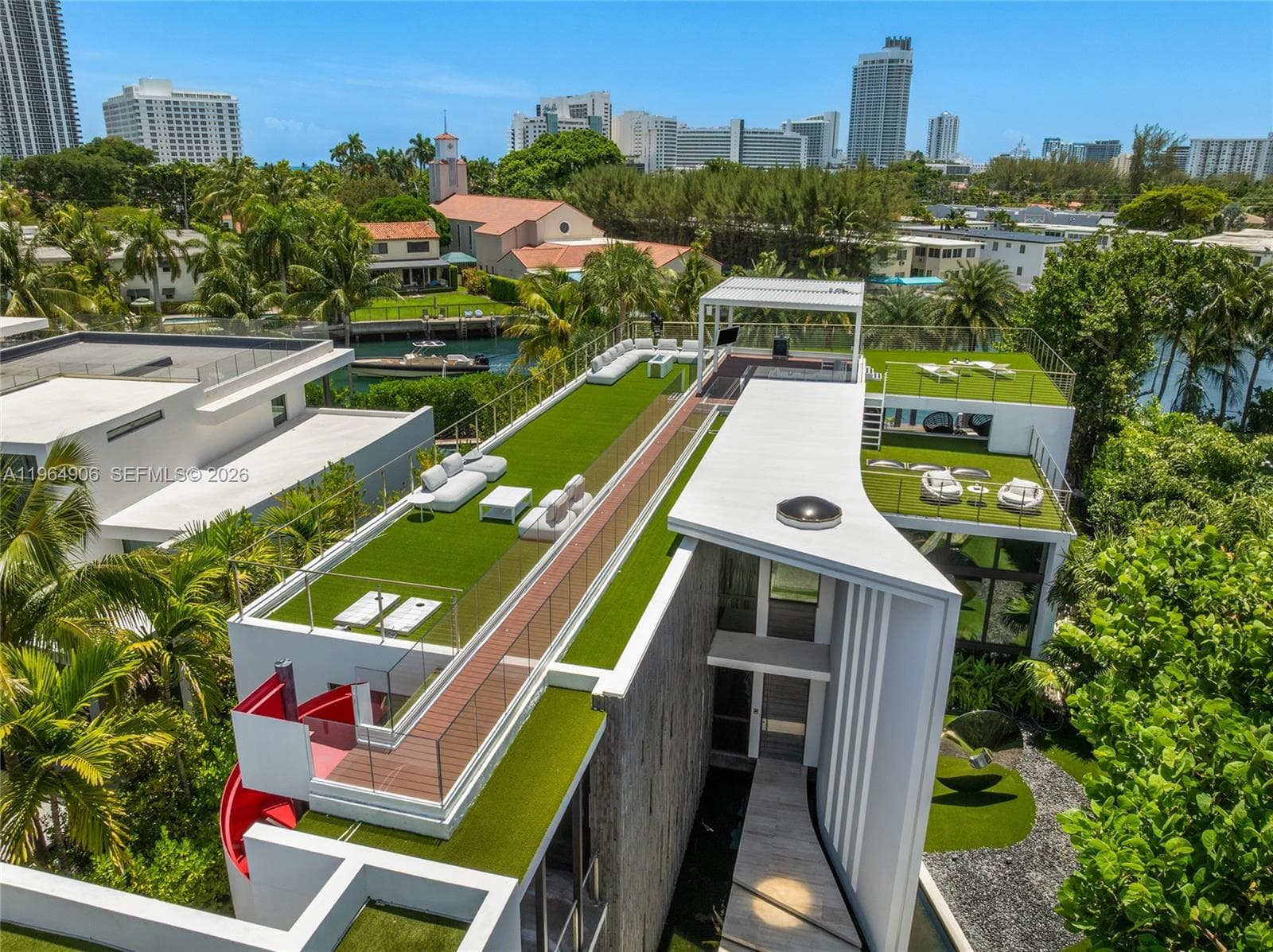 528 Lakeview Ct, Miami Beach FL 33140 — 20