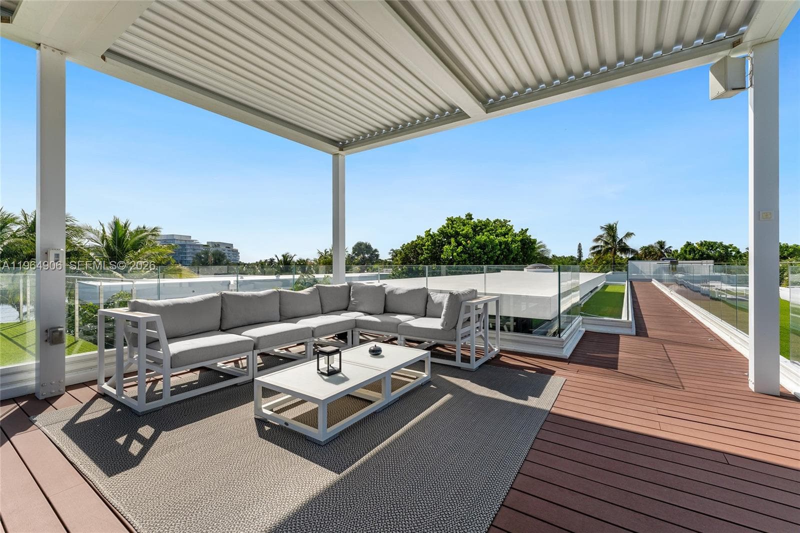 528 Lakeview Ct, Miami Beach FL 33140 — 55