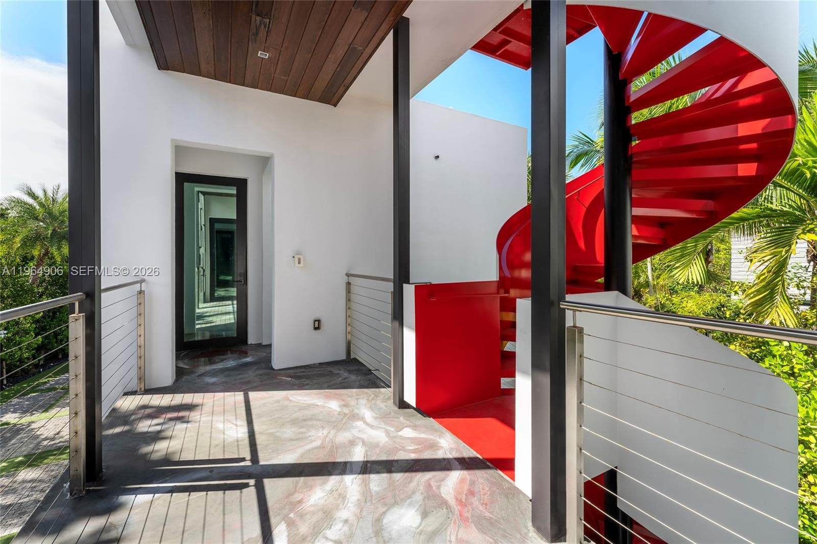 528 Lakeview Ct, Miami Beach FL 33140 — 54