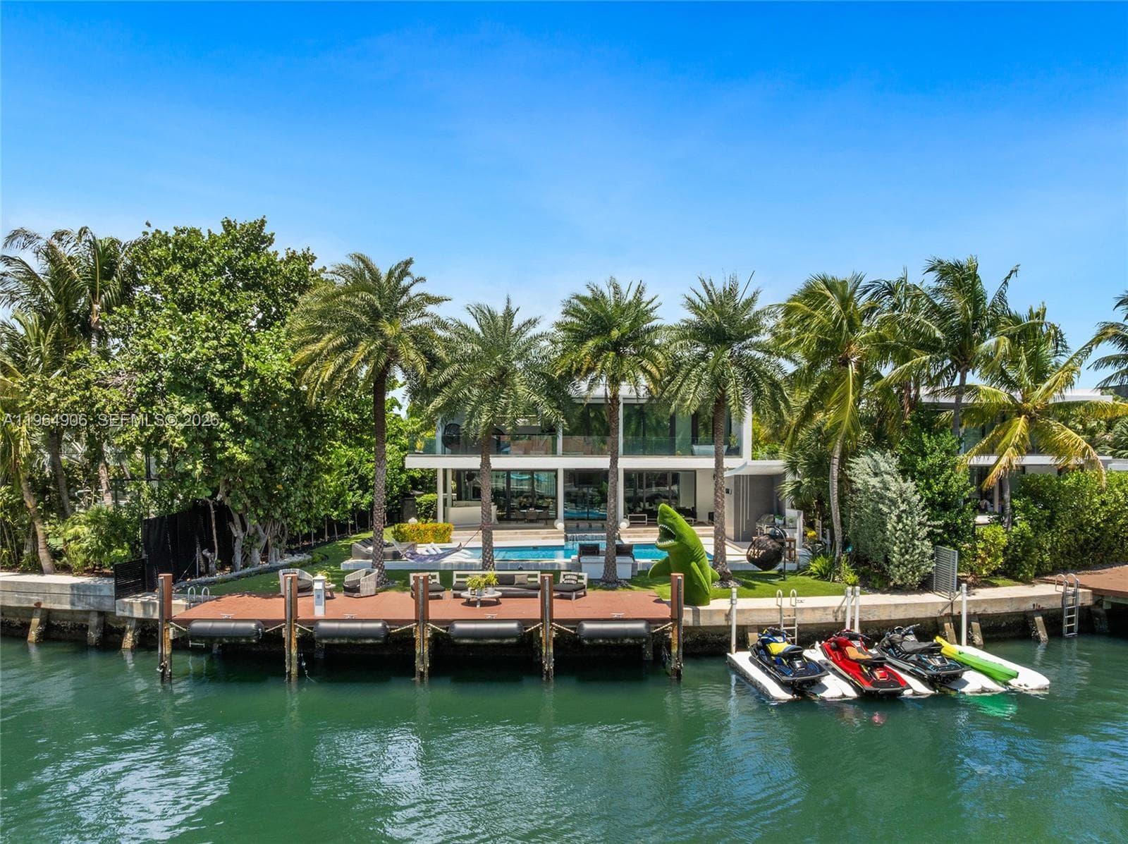 528 Lakeview Ct, Miami Beach FL 33140 — 37