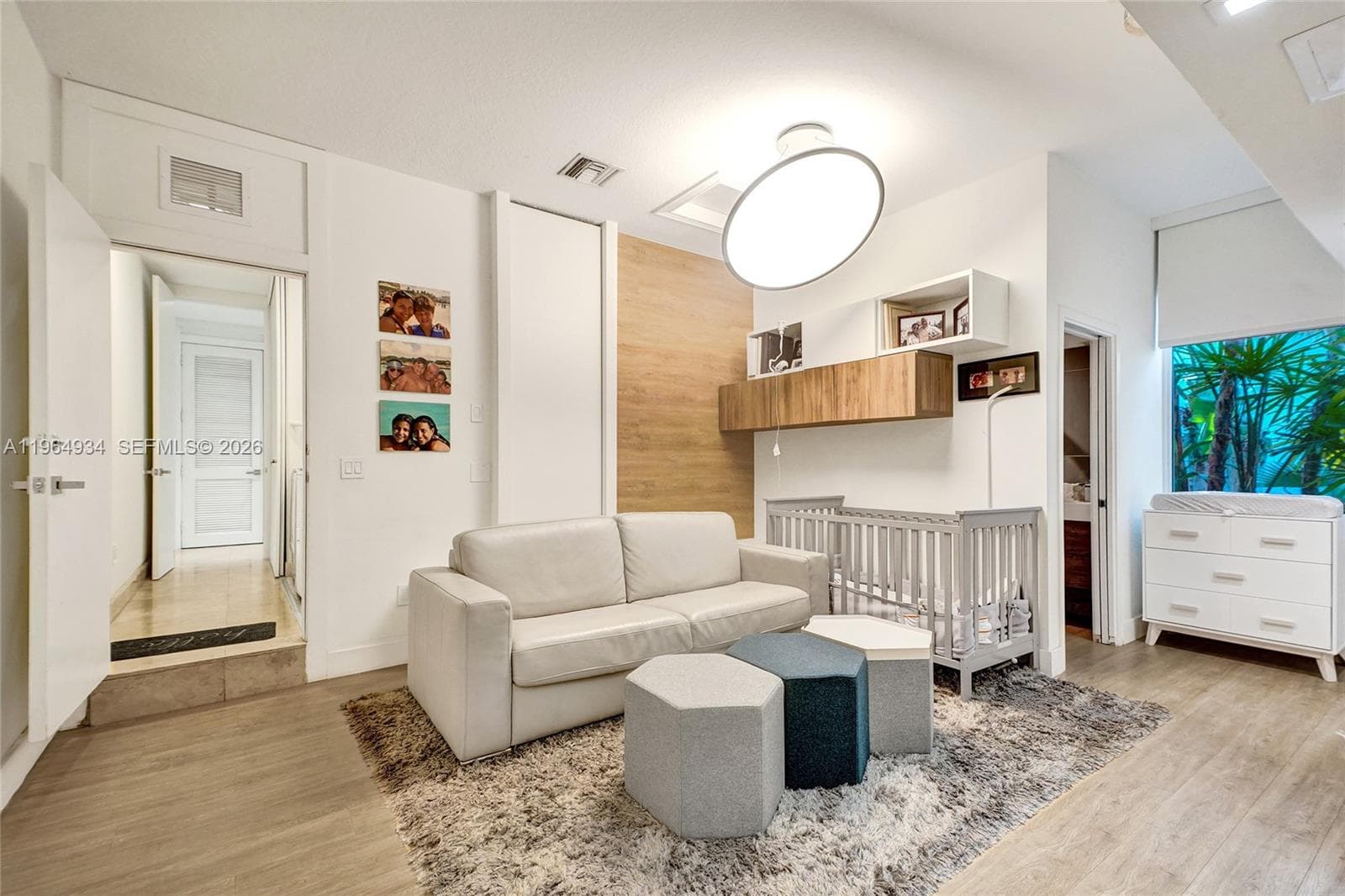 1662 Diplomat Dr, Miami FL 33179 — 28