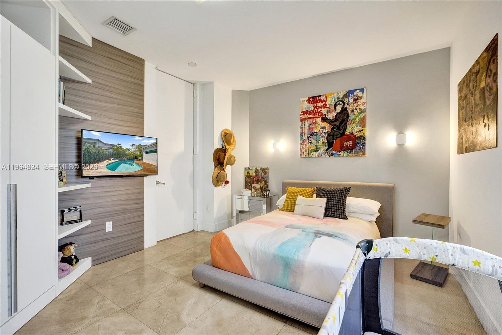 1662 Diplomat Dr, Miami FL 33179 — 10