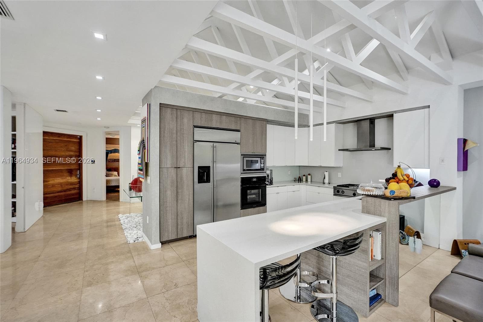 1662 Diplomat Dr, Miami FL 33179 — 8