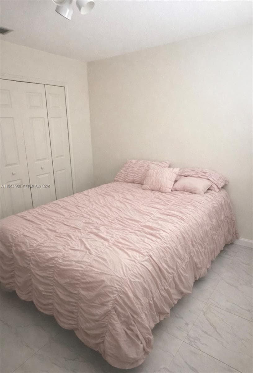 14759 SW 82nd St, Miami FL 33193 — 15