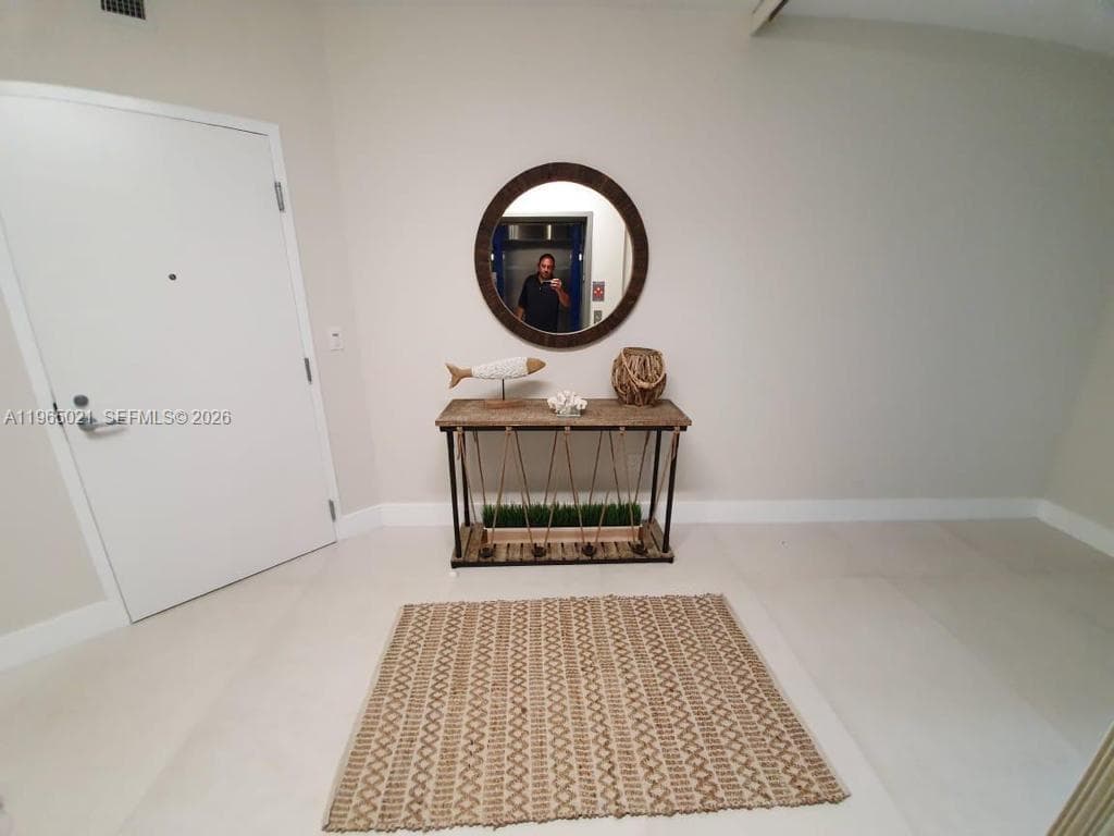 16385 Biscayne Blvd # 507, North Miami Beach FL 33160 — 2