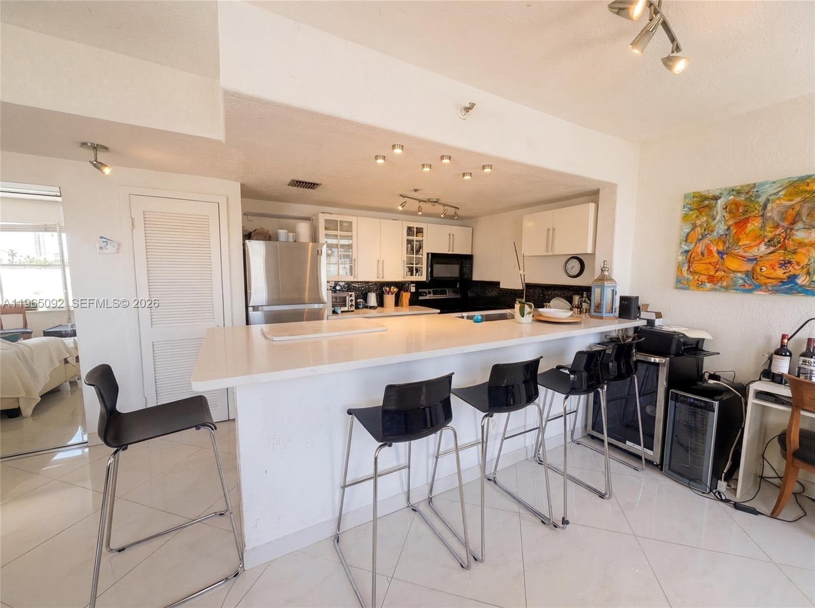 802 Euclid Ave # 305, Miami Beach FL 33139 — 3