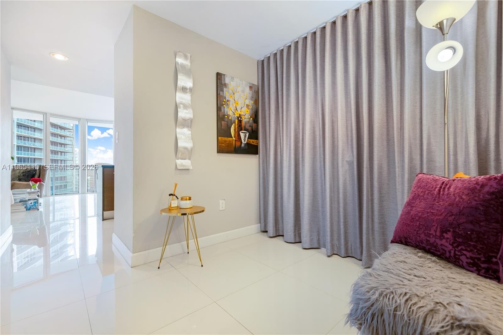 495 Brickell Ave # 4704, Miami FL 33131 — 17