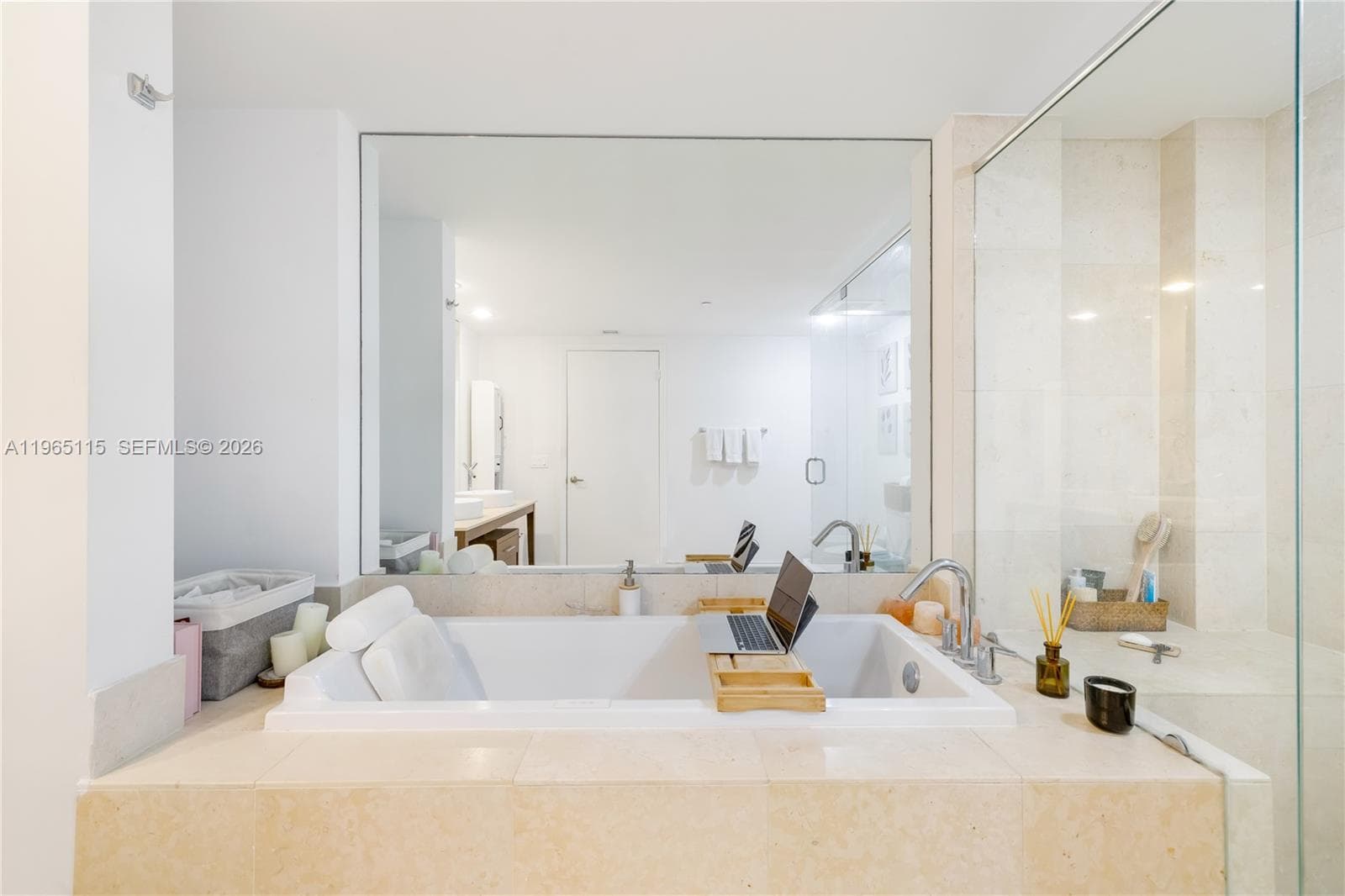 495 Brickell Ave # 4704, Miami FL 33131 — 15