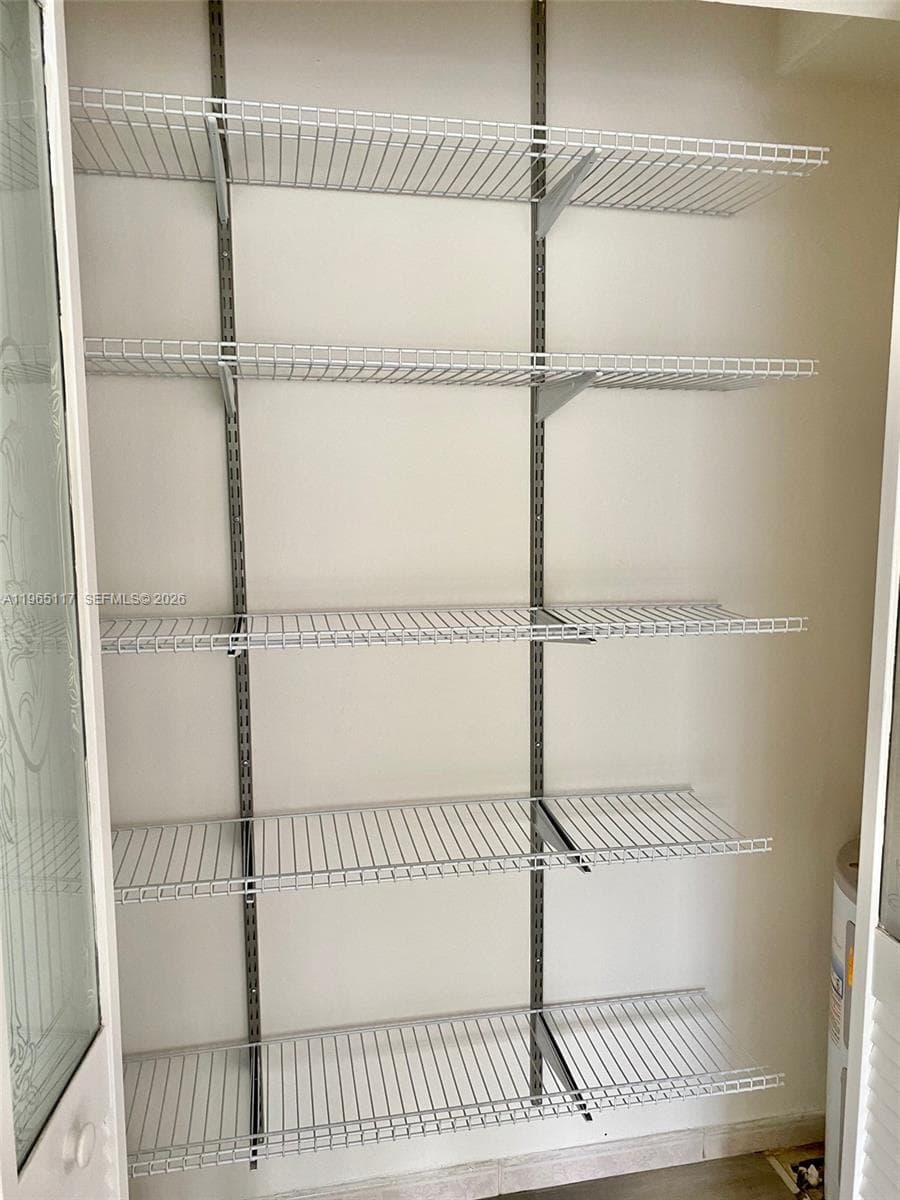 8897 Fontainebleau Blvd # 303, Miami FL 33172 — 7
