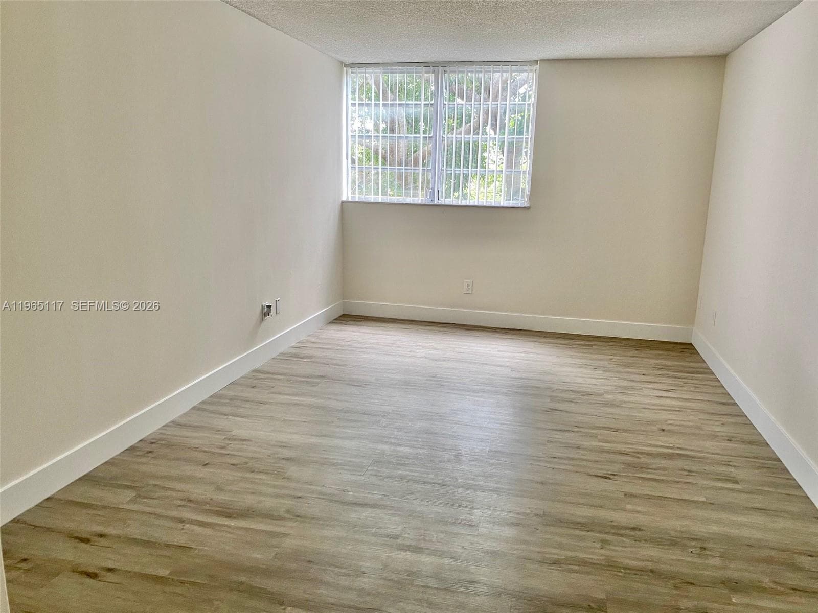 8897 Fontainebleau Blvd # 303, Miami FL 33172 — 14