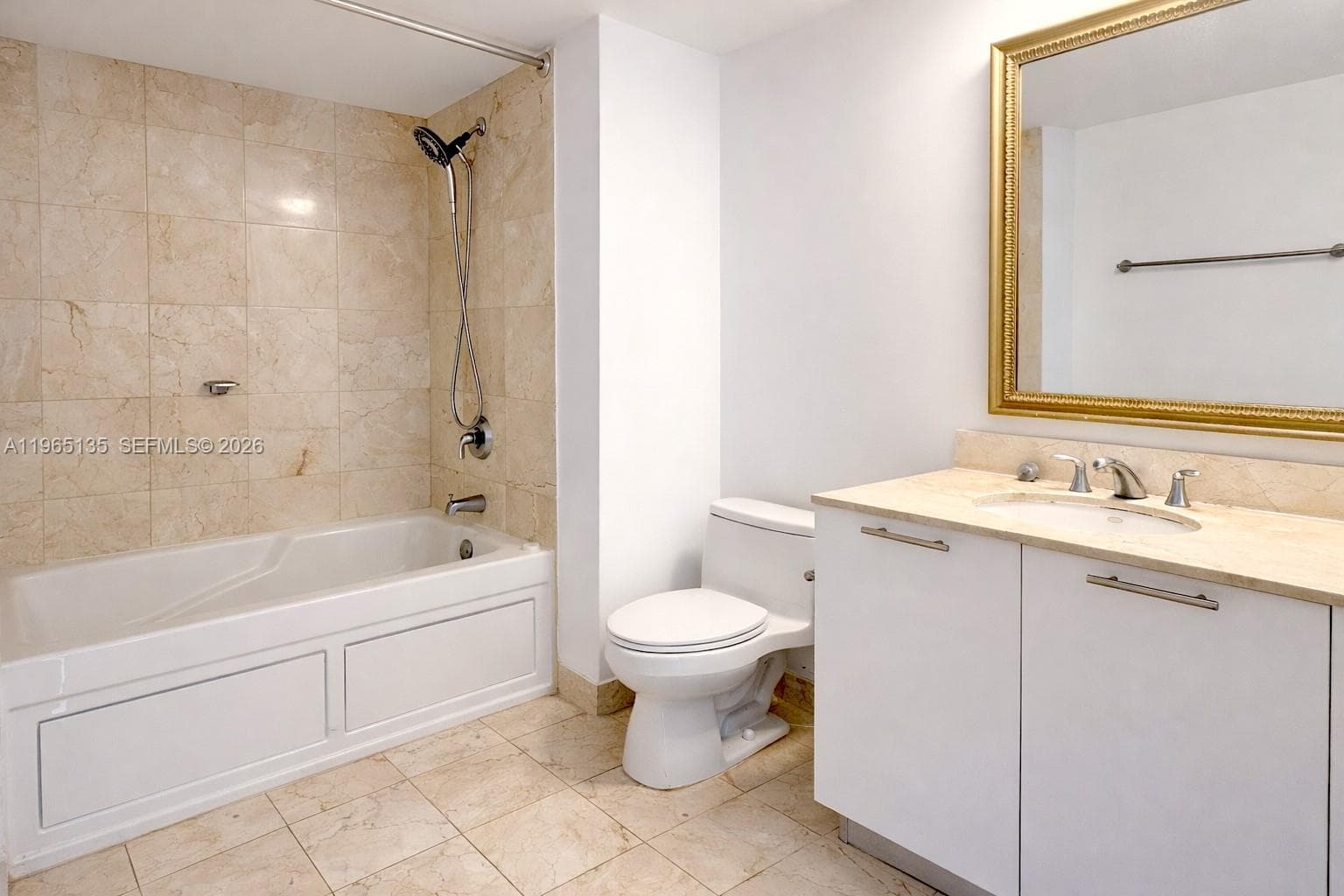 1800 N Bayshore Dr # 4102, Miami FL 33132 — 19