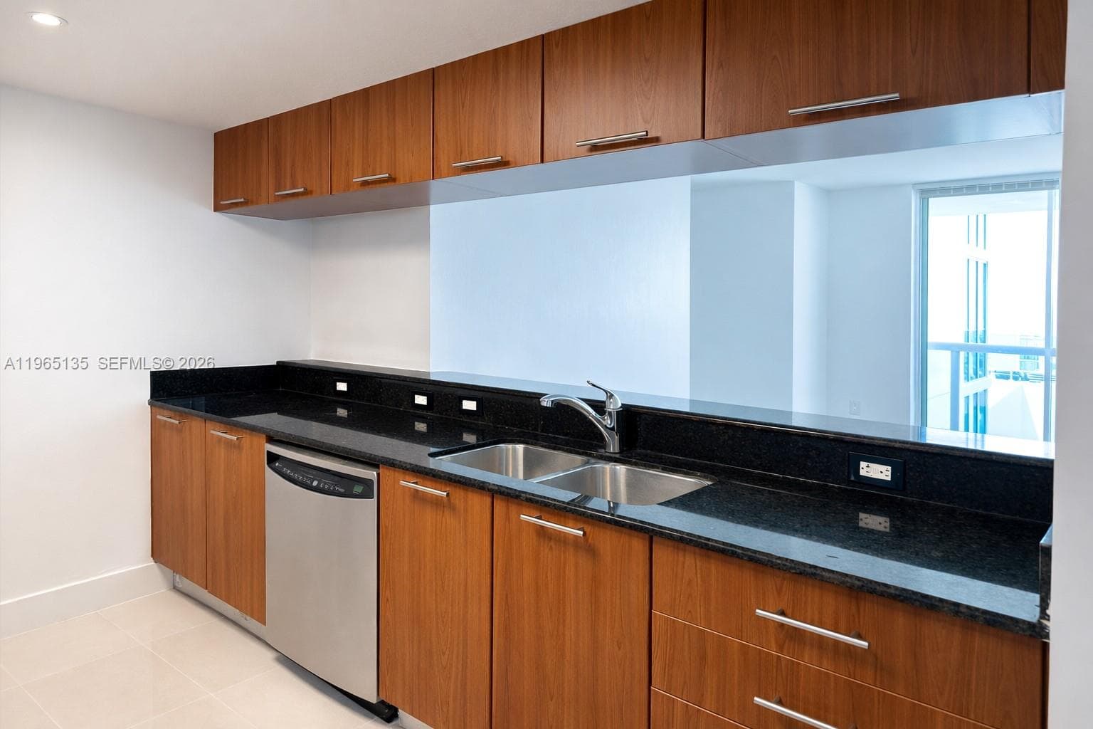 1800 N Bayshore Dr # 4102, Miami FL 33132 — 4