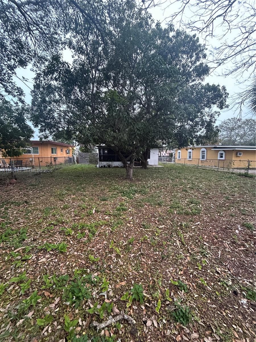 1080 NW 121st St, North Miami FL 33168 — 32
