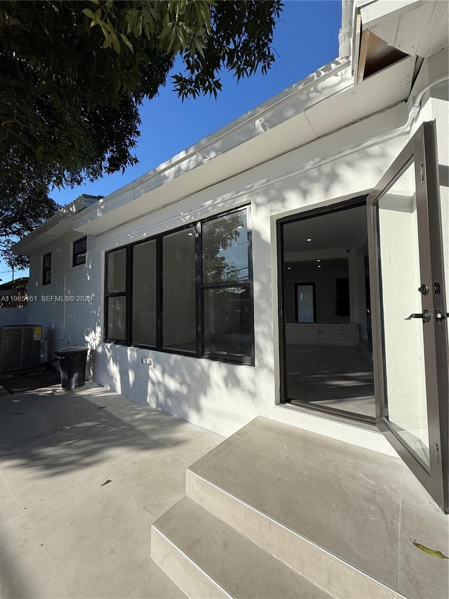 12615 N Miami Ave, North Miami FL 33168 — 56