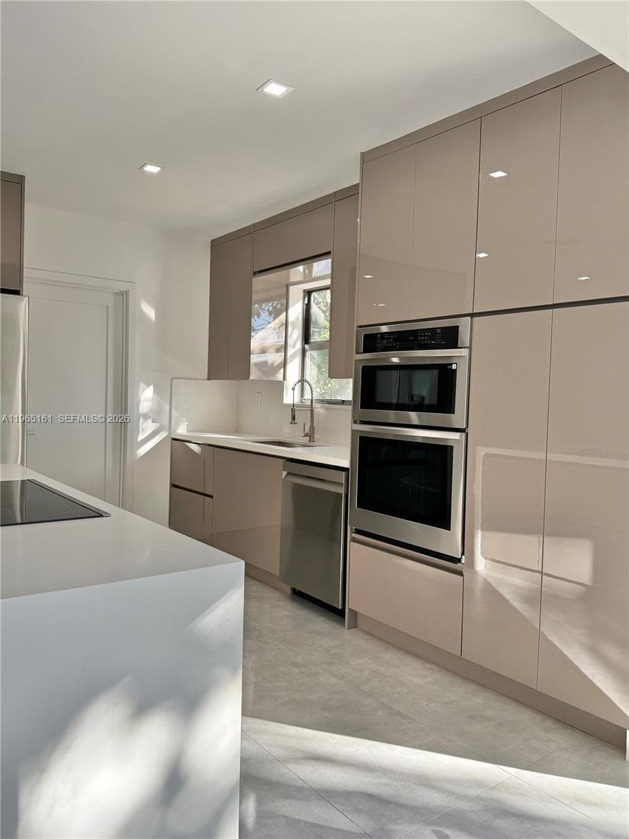12615 N Miami Ave, North Miami FL 33168 — 16