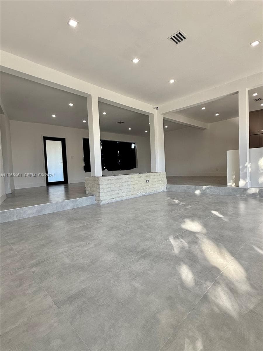12615 N Miami Ave, North Miami FL 33168 — 10