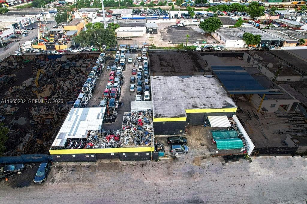 Hialeah, FL — 1