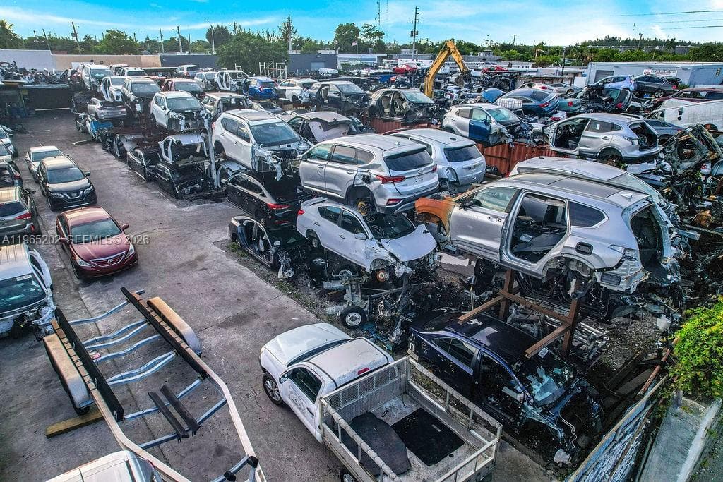 Hialeah, FL — 5